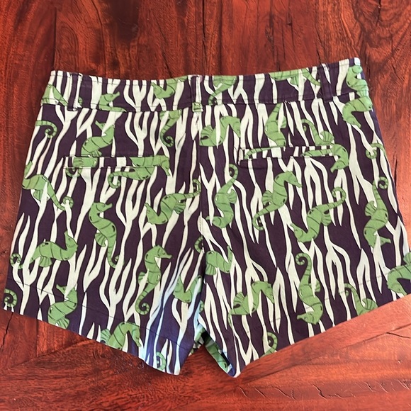 HALEY AND THE HOUND GREEN NAVY SEAHORSE SIZE 2 SHORTS - Picture 3 of 10